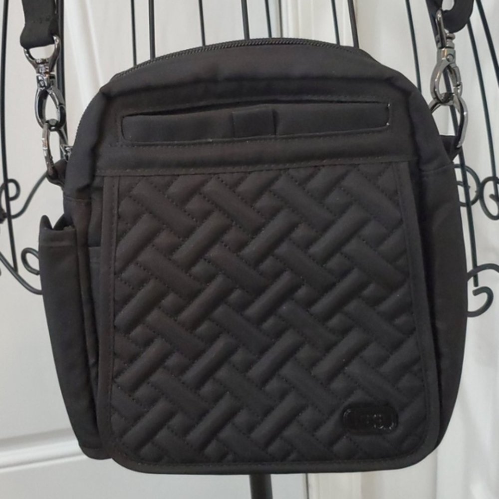 NWOT Lug Flapper Crossbody Bag.
